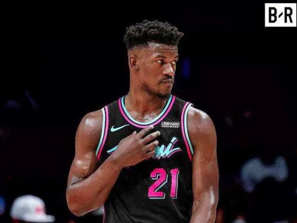 包含巴特勒在澳大利亚队比赛中挺进下一轮，比分优势明显引发热议！的词条