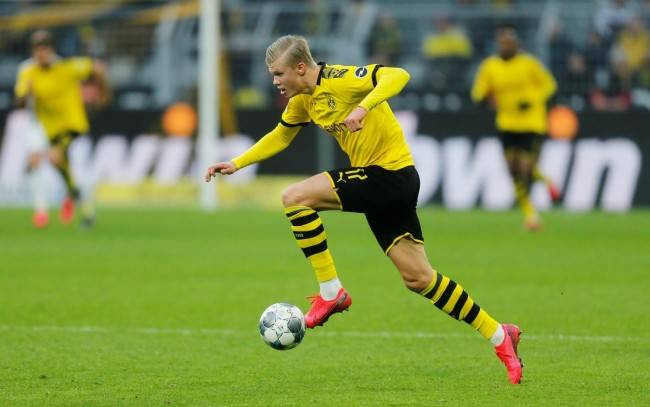 哈兰德在塞尔维亚队比赛中败北，晋级下一阶段引发热议！